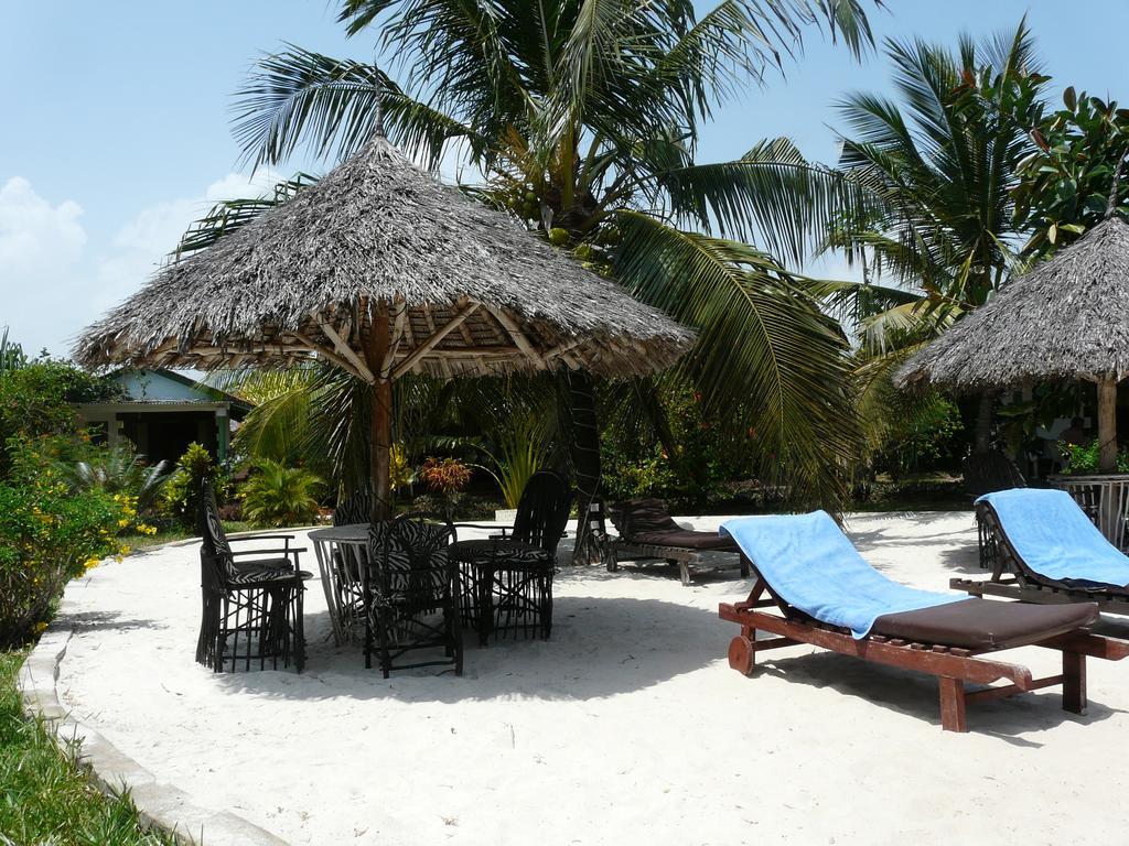迪亚尼海滩非洲梦别墅酒店 外观 照片