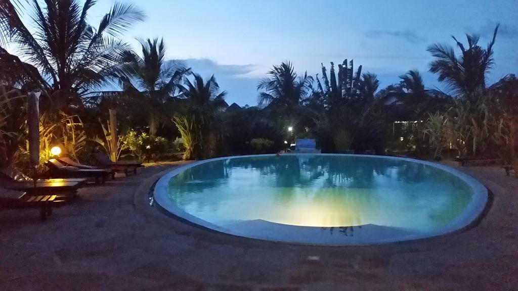 迪亚尼海滩非洲梦别墅酒店 外观 照片